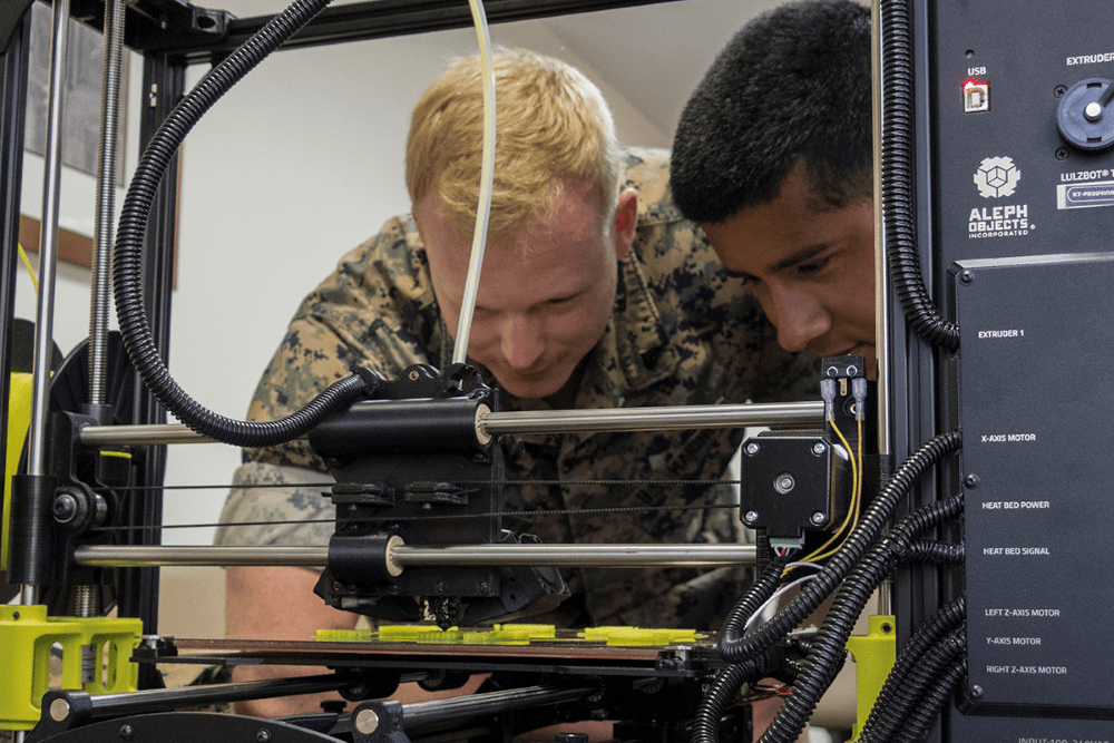 Servicemembers 3-D Printing.