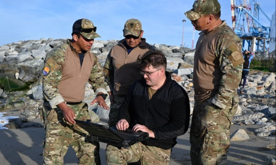 Figure 3. UUV Familiarization Training (Source: DVIDS [1]).